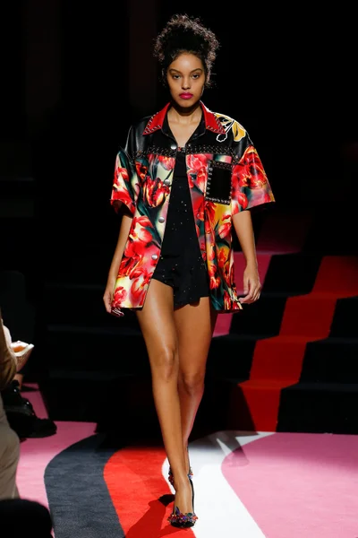 Look 46